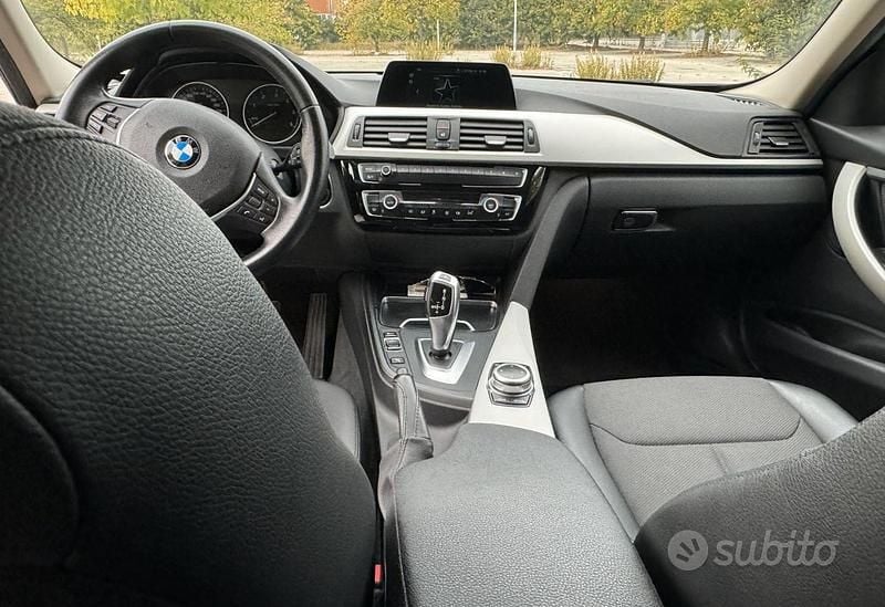 Usata BMW 320 190 CV (139 kW) 2018 Nero Station wagon