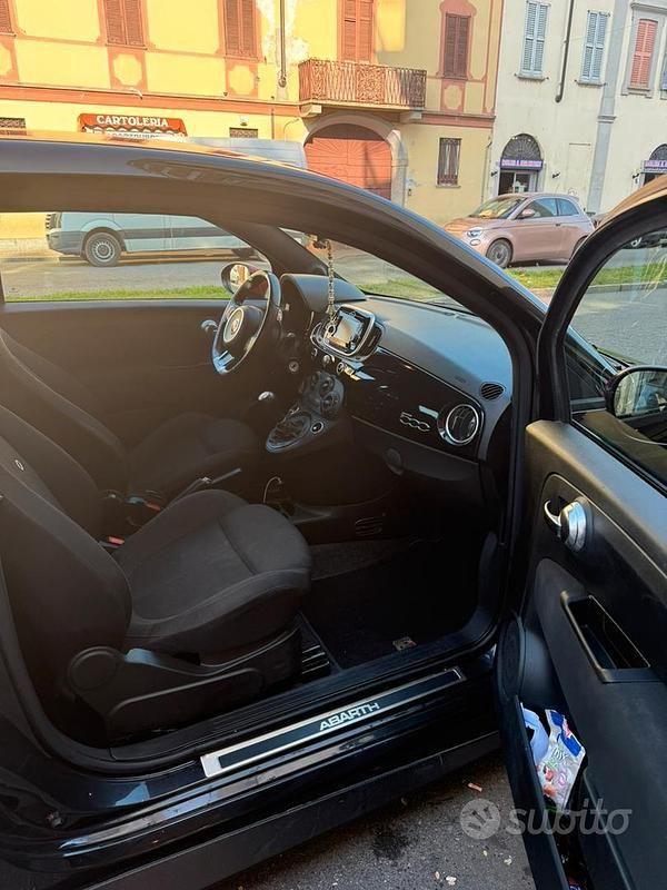 Usata Abarth 595 Turismo 145 CV (106 kW) 2019 Nero Utilitaria