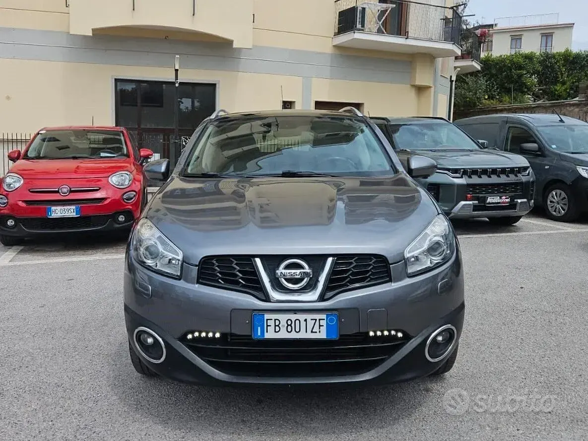 Usata Nissan Qashqai 131 CV (96 kW) 2013 Grigio SUV