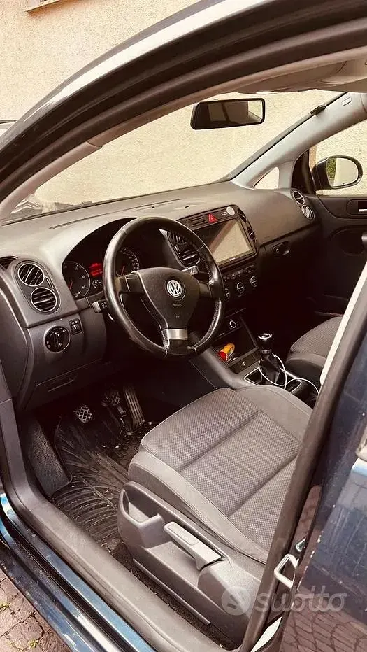 Usata VW Golf V 140 CV (102 kW) 2007 Bluazzurro Berlina