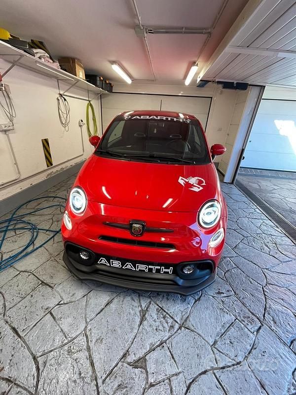 Usata Abarth 595 145 CV (106 kW) 2016 Rosso Berlina