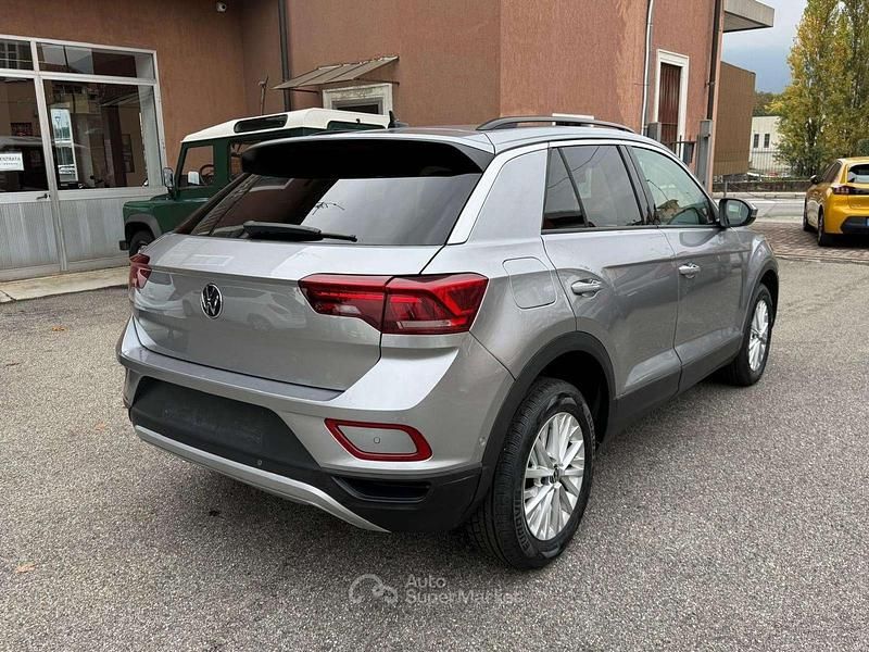 Usata VW T-Roc Advance 150 CV (110 kW) 2023 Grigio SUV
