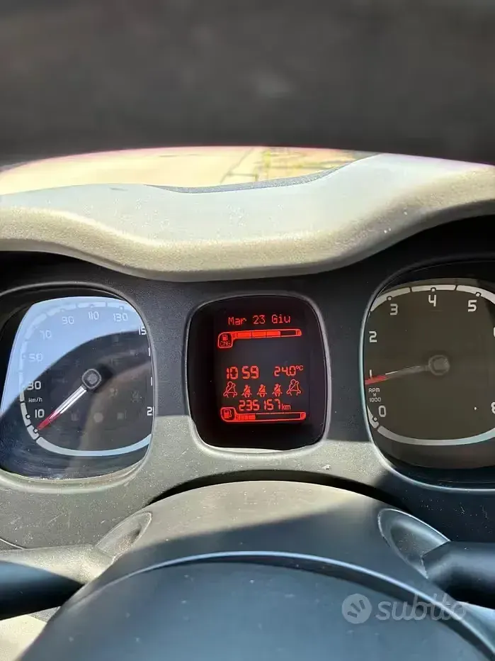 Usata Fiat Panda 85 CV (62 kW) 2015 Utilitaria