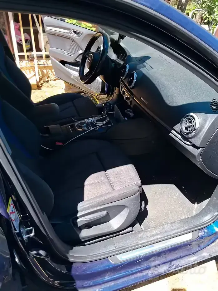 Usata Audi A3 116 CV (85 kW) 2018 Blu Berlina