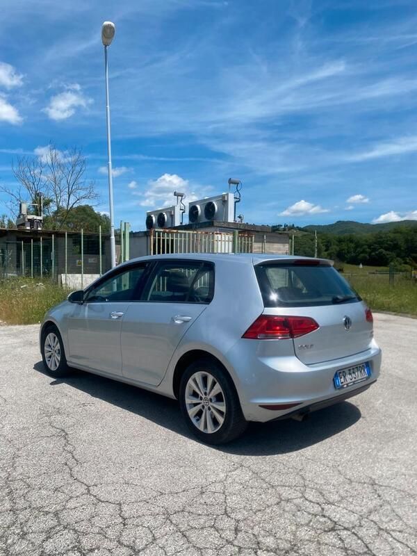 Usata VW Golf VII 110 CV (80 kW) 2013 Grigio Utilitaria