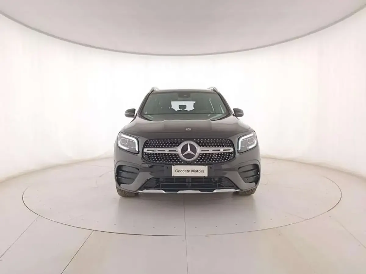 Usata Mercedes GLB200 Premium 150 CV (110 kW) 2022 Nero SUV