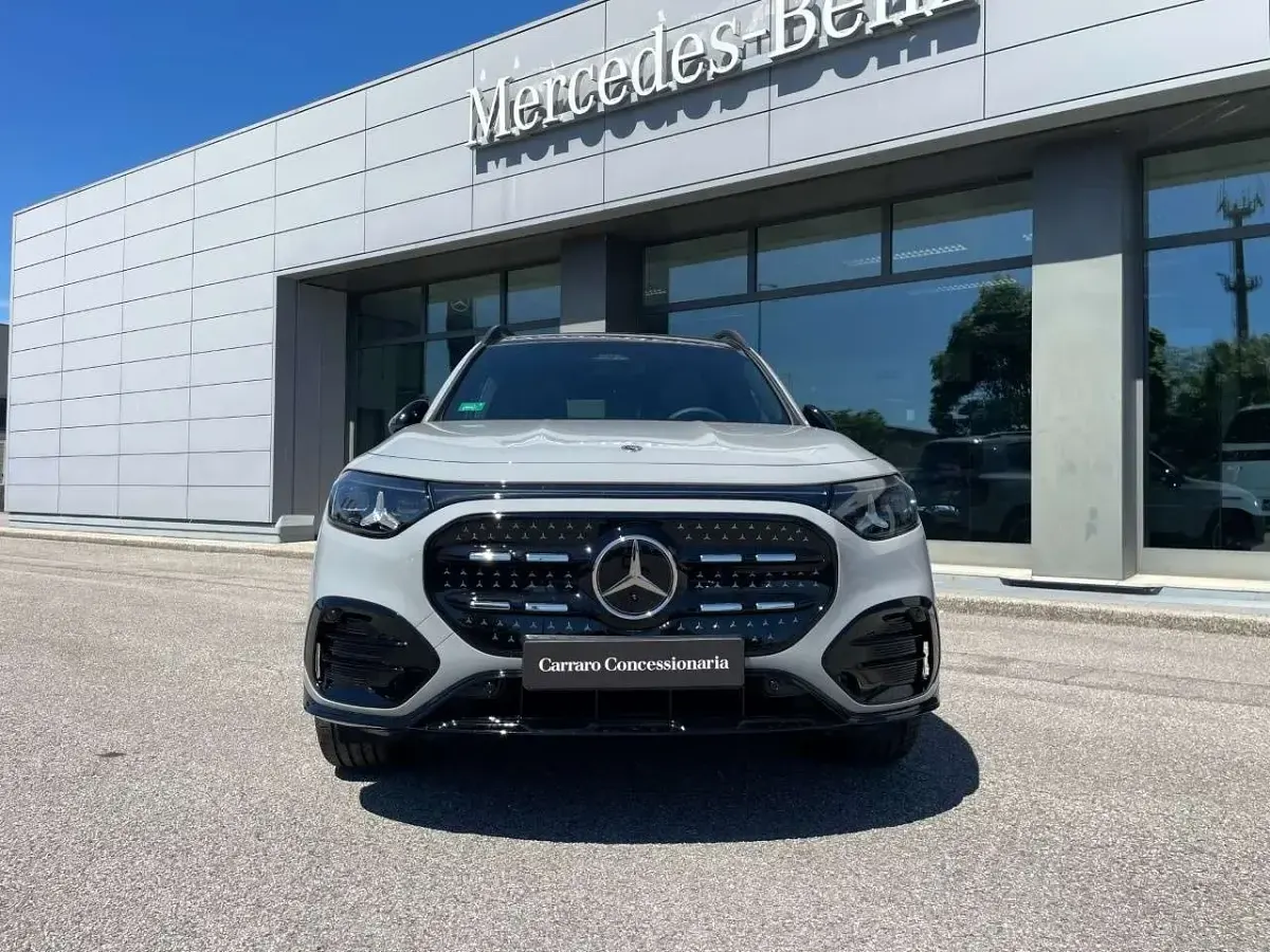 Nuova Mercedes GLB250 144 kW (197 CV) 2026 Grigio alpi standard manufaktu SUV