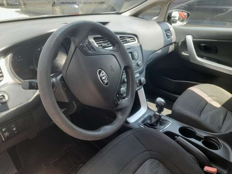 Usata Kia Ceed Sportswagon Active 90 CV (66 kW) 2013 Grigio Station wagon