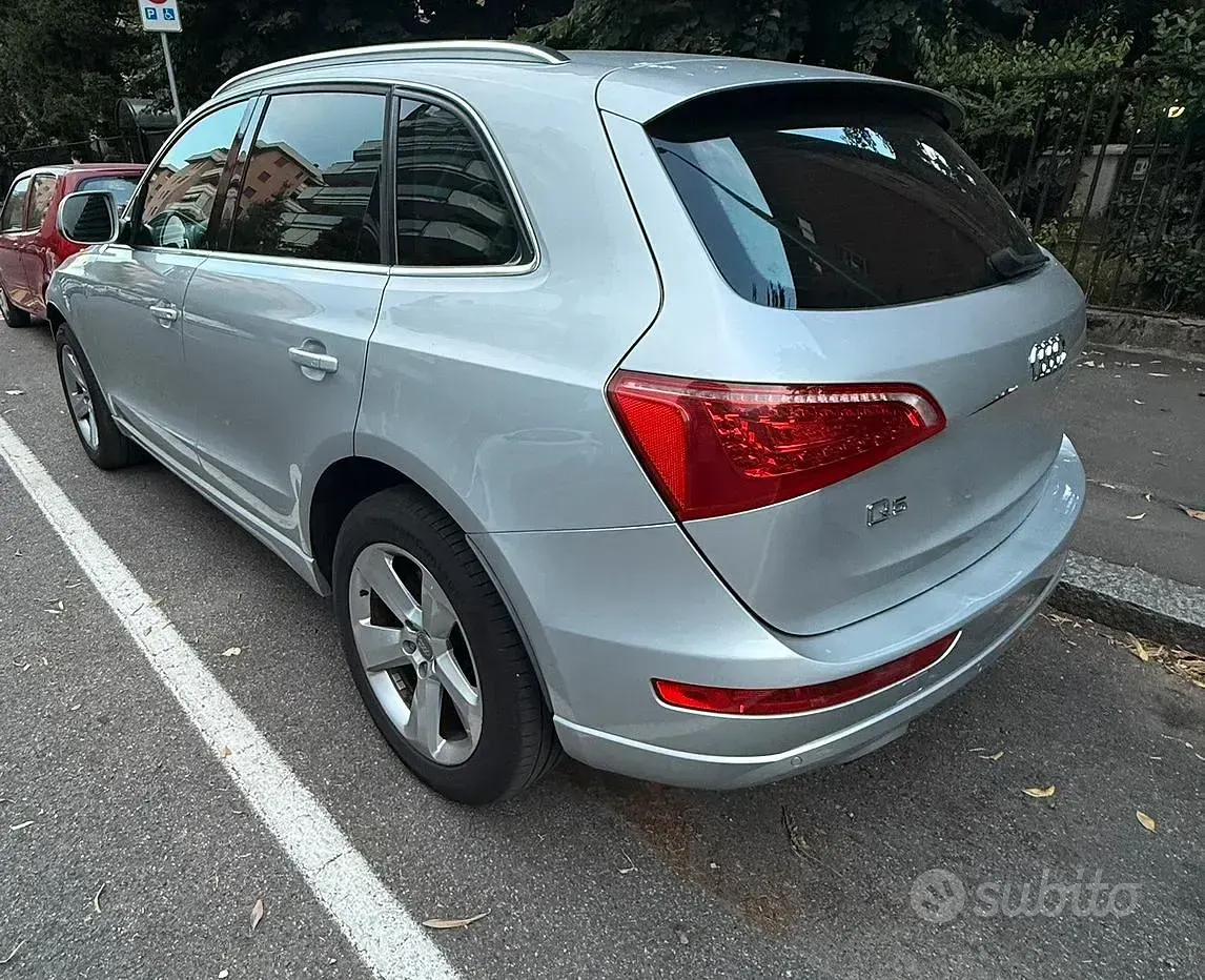 Usata Audi Q5 211 CV (155 kW) 2009 Grigio SUV