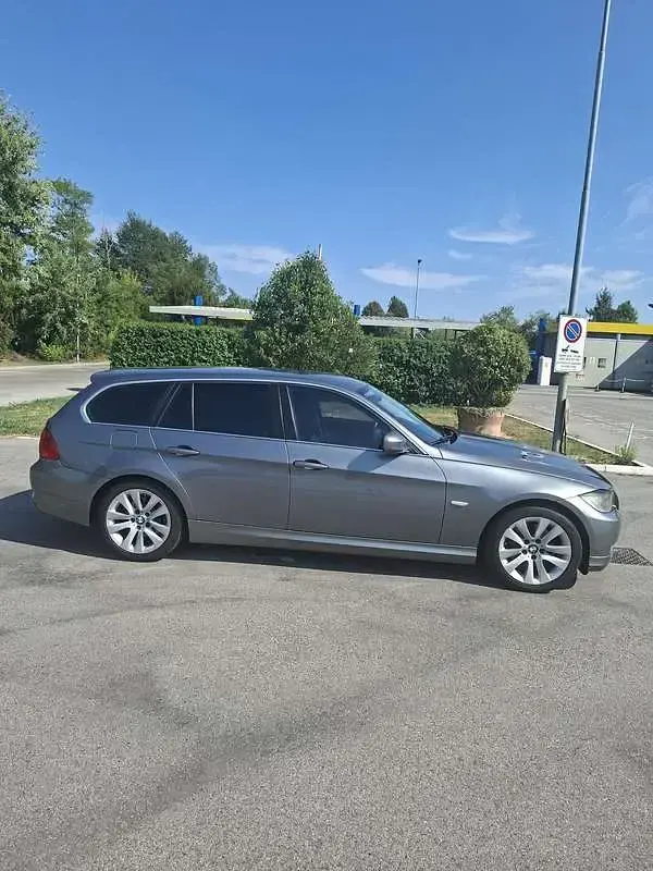 Usata BMW 318 143 CV (105 kW) 2011 Station wagon