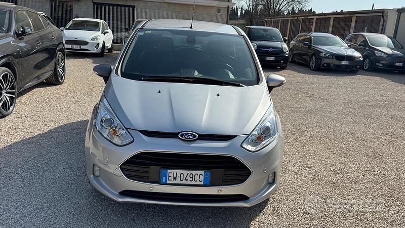 Begagnad Ford B-MAX Titanium 95 HK (69 kW) 2014 Grå Minibuss