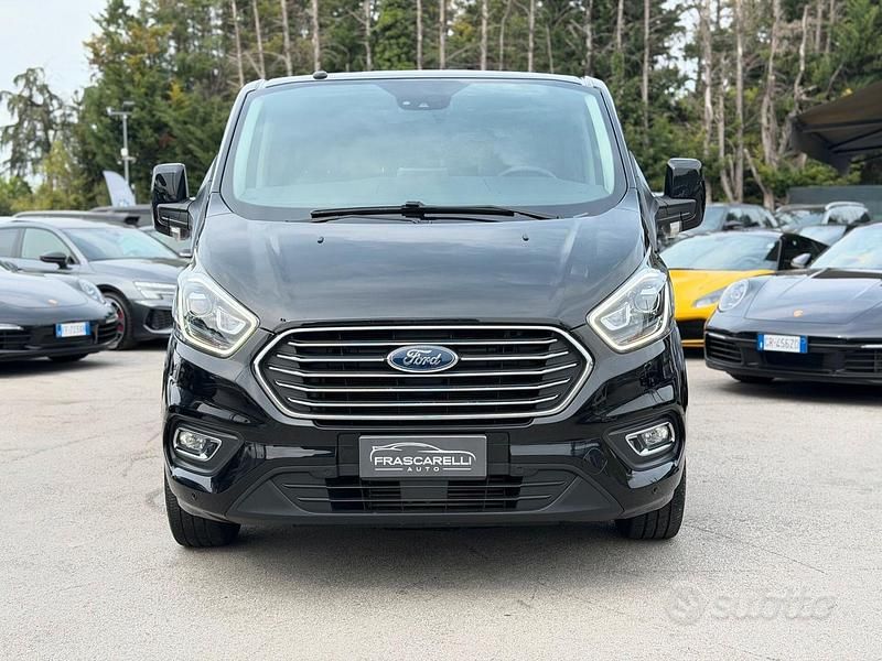 Usata Ford Tourneo Titanium 170 CV (125 kW) 2019 Nero Monovolume