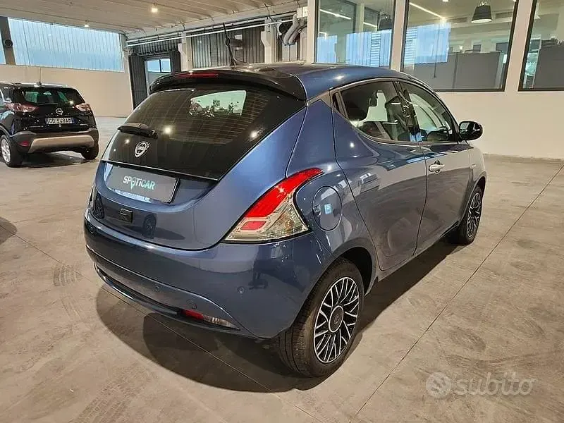 Usata Lancia Ypsilon S 69 CV (50 kW) 2024 Blu Utilitaria