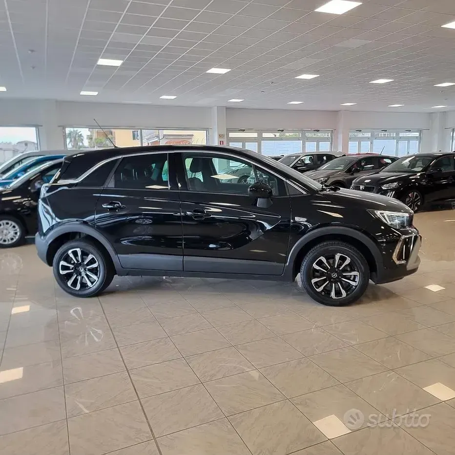 Occasion Opel Crossland Elegance 131 ch (96 kW) 2024 Noir SUV