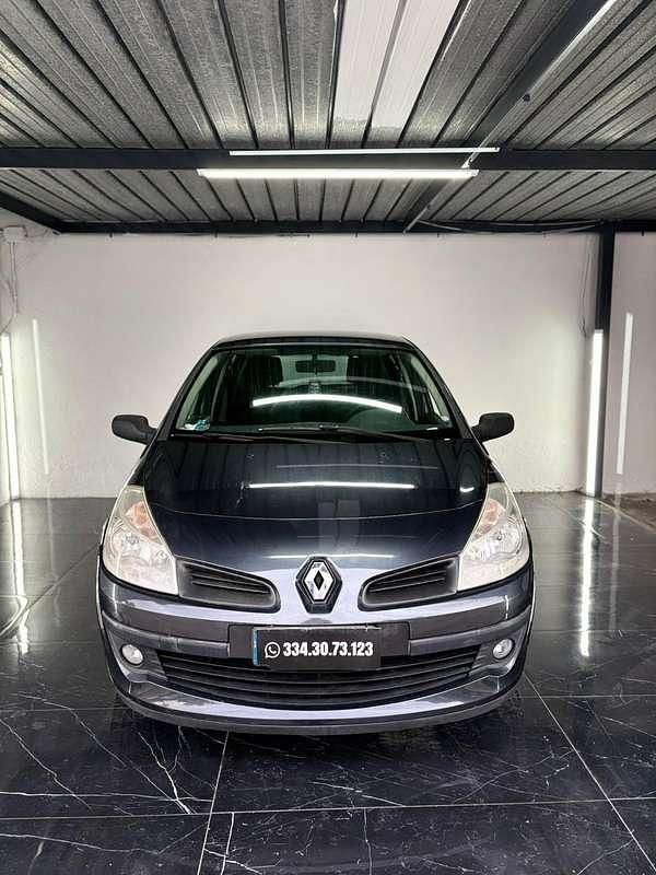 Usata Renault Clio II Authentique 58 CV (42 kW) 2008 Berlina