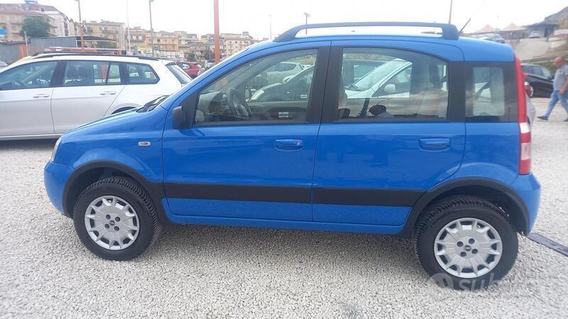 Usato 2004 Fiat Panda 4x4 Benzin 59 CV (7.800 €)
