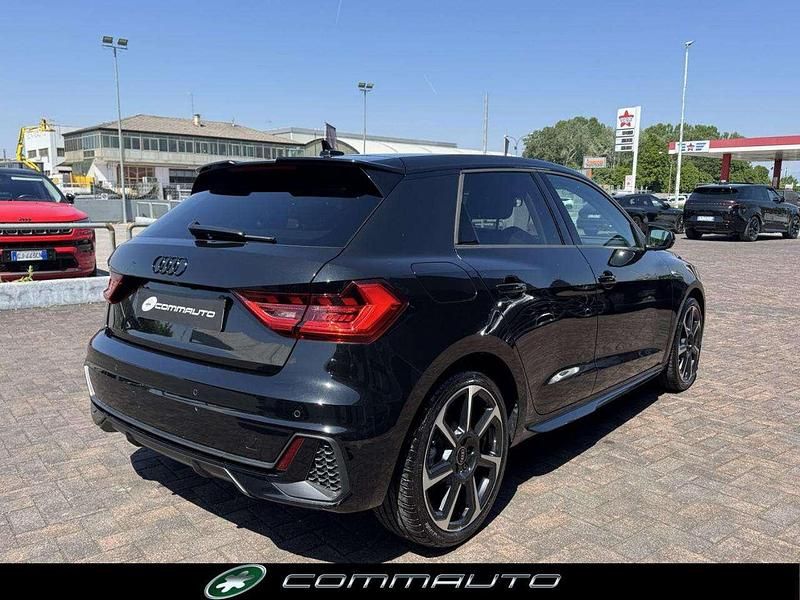Usata Audi A1 Ambiente 116 CV (85 kW) 2025 Nero SUV