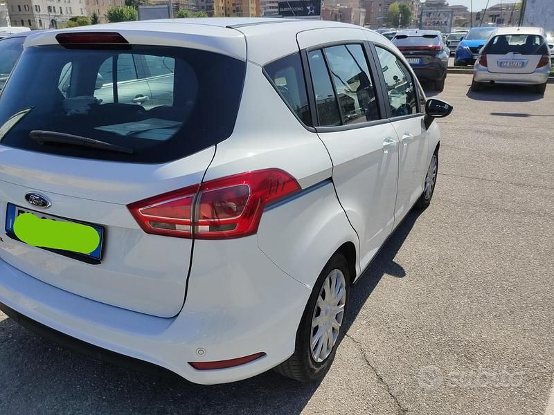 Usata Ford B-MAX 75 CV (55 kW) 2015 Bianco Monovolume