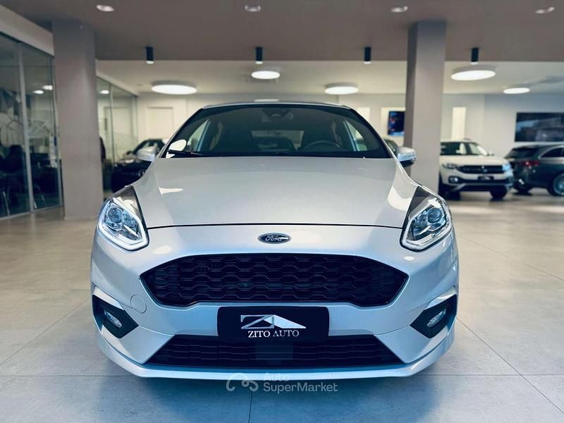 Usata Ford Fiesta ST-Line 87 CV (63 kW) 2018 Argento Utilitaria