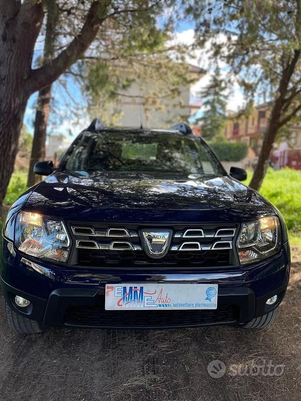 Usata Dacia Duster Lauréate 115 CV (84 kW) 2017 Blu SUV