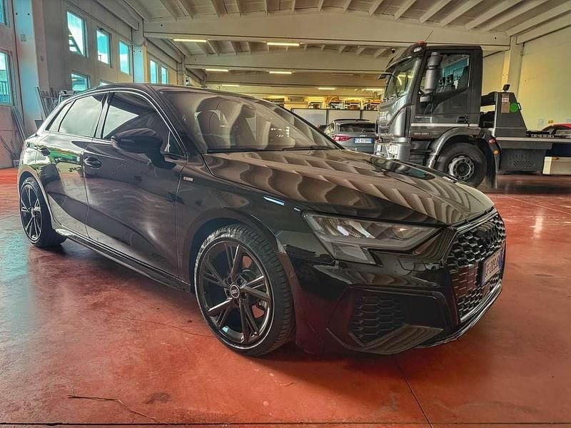 Gebraucht Audi A3 Ambiente 116 PS (85 kW) 2022 Limousine