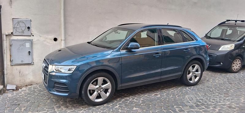 Blu/azzurro Usata 2016 Audi Q3 S-Line SUV | 15.900 € (Super prezzo) - Immagine 1/4