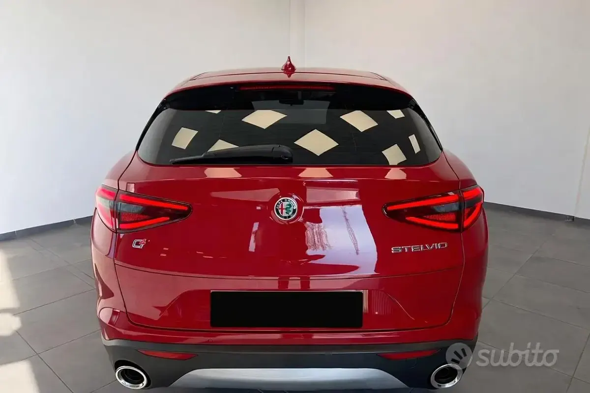 Usata Alfa Romeo Stelvio Executive 190 CV (139 kW) 2019 Rosso SUV