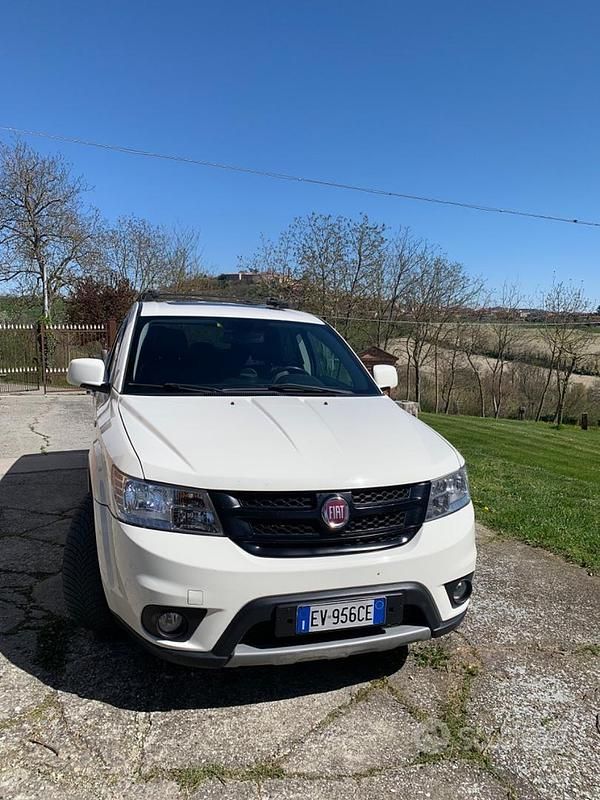Usata Fiat Freemont Urban 170 CV (125 kW) 2014 Bianco SUV
