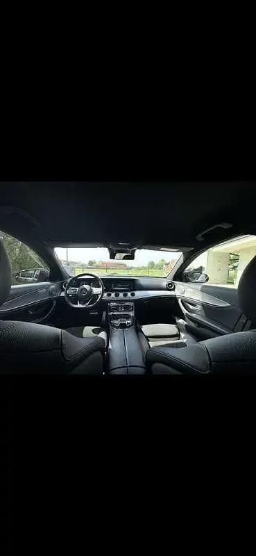 Usata Mercedes E220 AMG line 194 CV (142 kW) 2017 Berlina