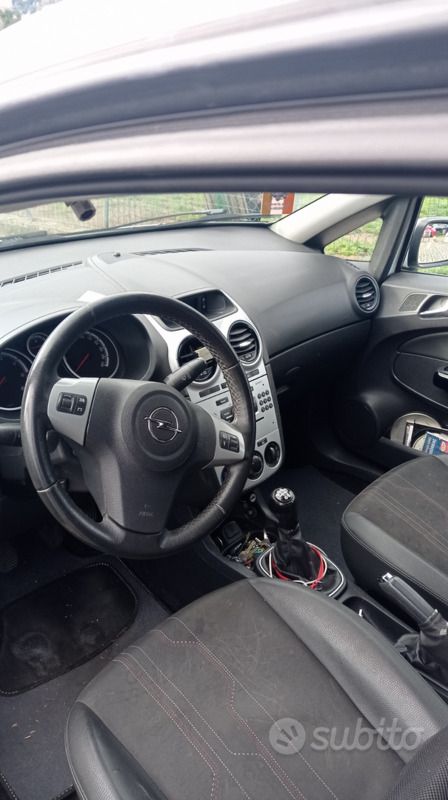 Bianco Usata 2012 Opel Corsa Eco Tre volumi | 4300 € - Immagine 1/4