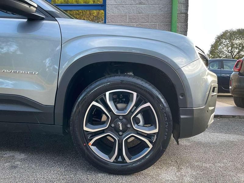 Nuova Jeep Avenger Summit 101 CV (74 kW) 2025 Granite grey SUV