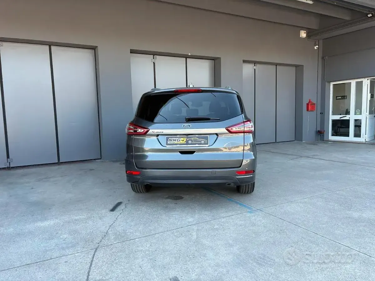 Usata Ford S-MAX Business Edition 150 CV (110 kW) 2019 Grigio Monovolume