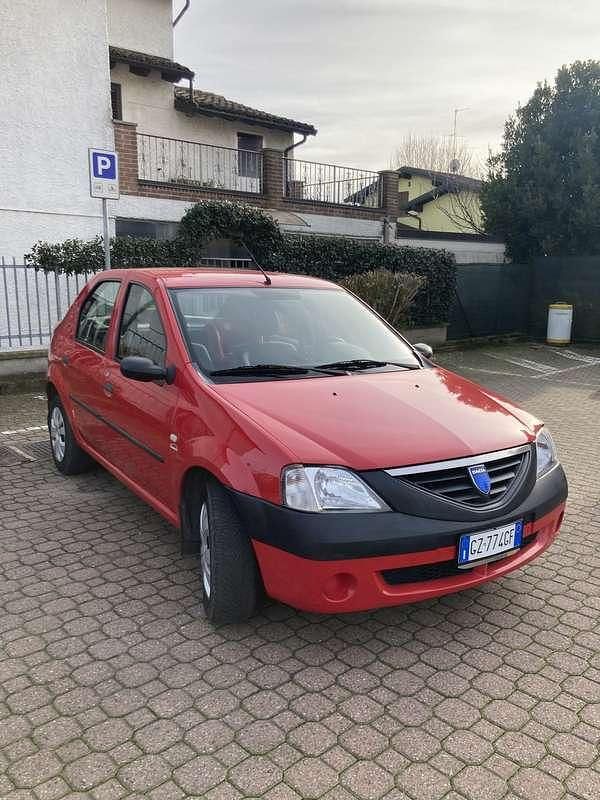 Usata Dacia Logan Ambiance 68 CV (50 kW) 2008 Rosso Berlina