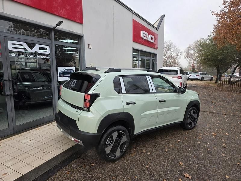 Nuova Fiat Grande Panda La Prima 100 CV (73 kW) 2025 Verde Utilitaria