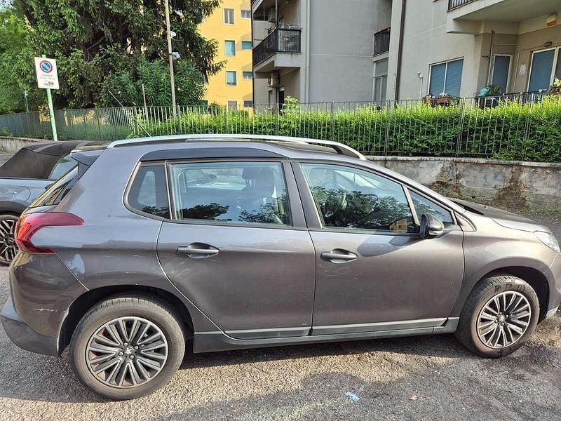 Usata Peugeot 2008 Access 82 CV (60 kW) 2017 Grigio SUV