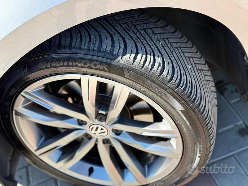 Usata VW Passat Executive 190 CV (139 kW) 2019 Grigio Station wagon