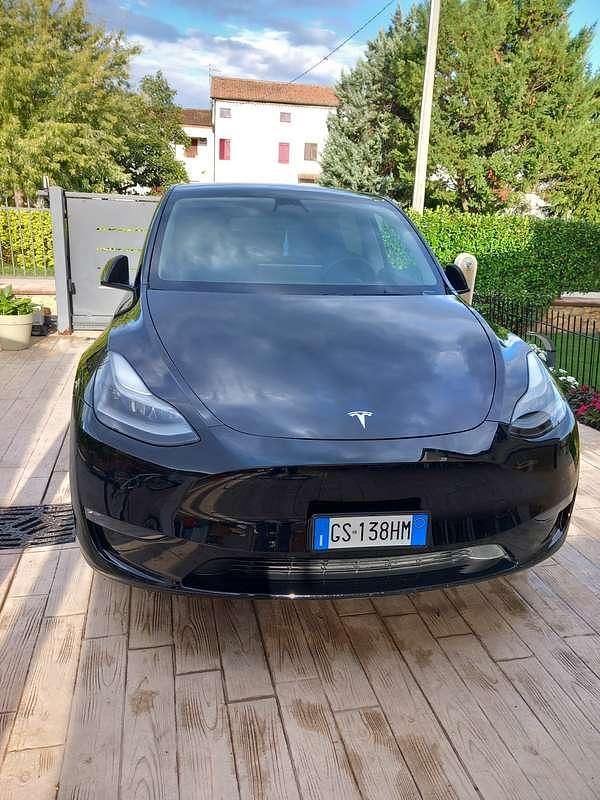 Usata Tesla Model Y Performance 155 kW (211 CV) 2024 SUV