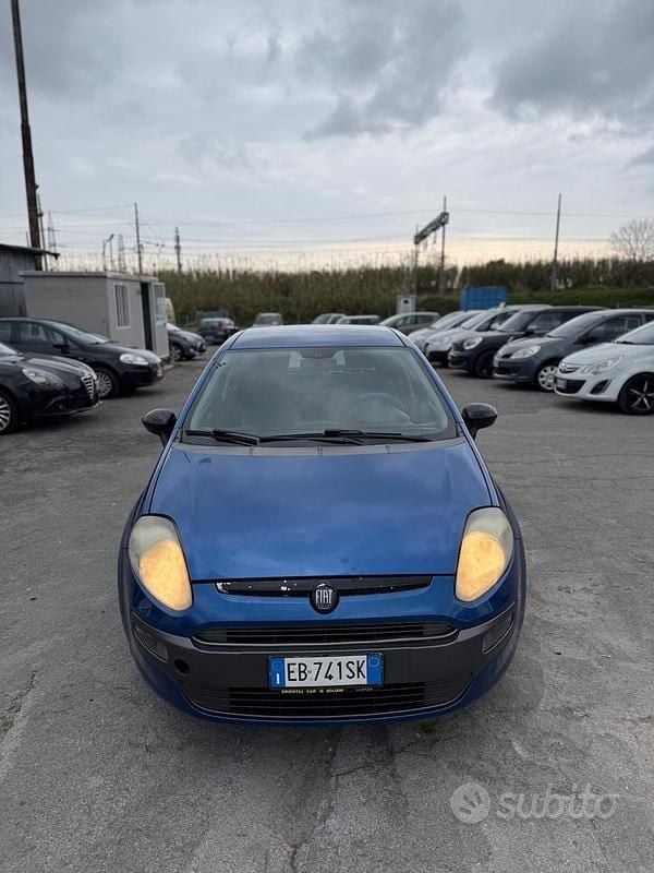Usata Fiat Punto Evo Dynamic 65 CV (47 kW) 2010 Blu Utilitaria