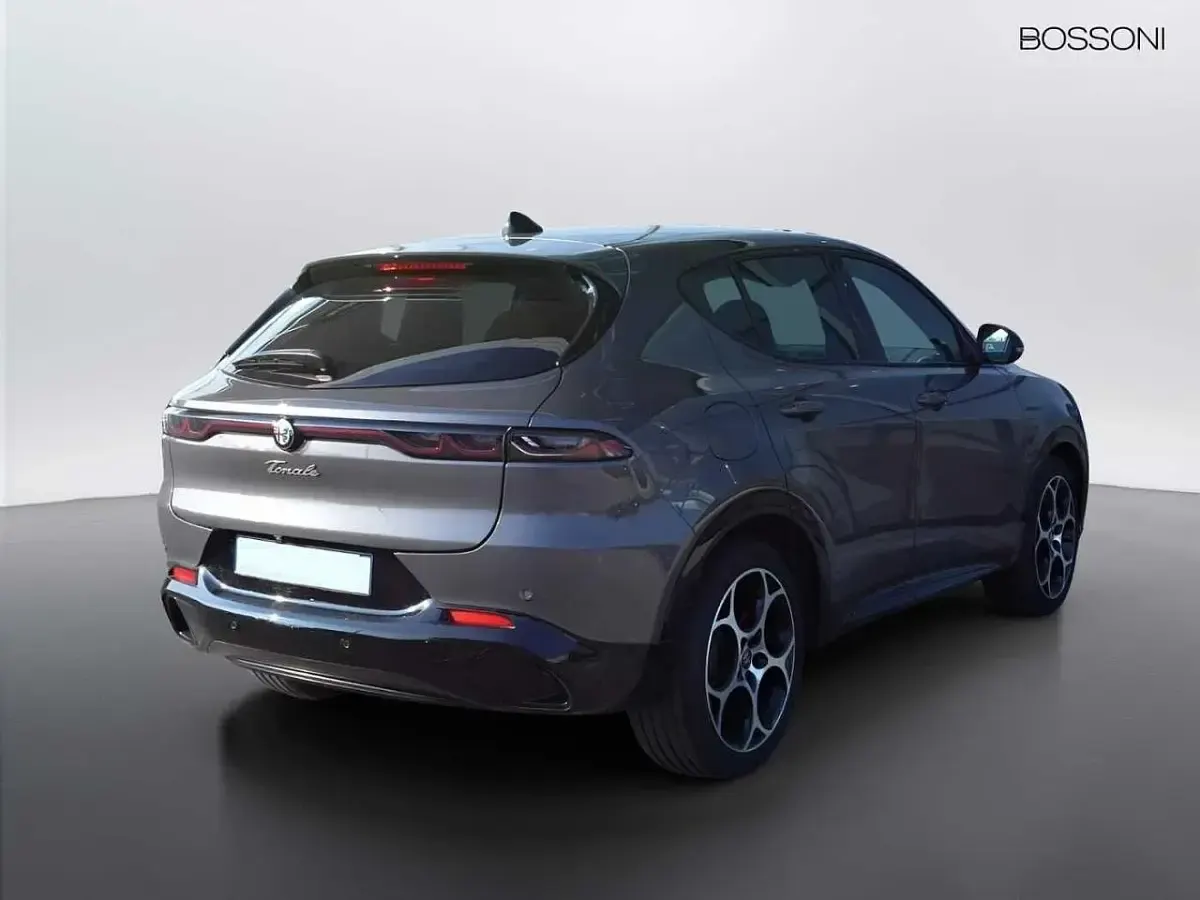 Usata Alfa Romeo Tonale Veloce 160 CV (117 kW) 2024 Grigio SUV