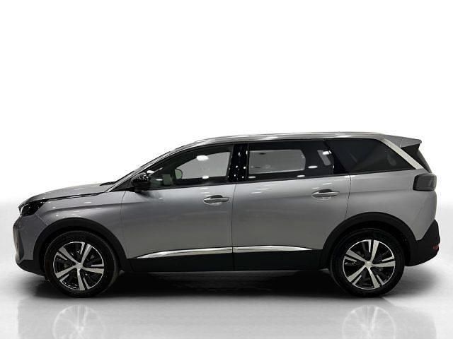 Usata Peugeot 5008 Allure 163 CV (119 kW) 2024 Vari colori pastello Monovolume