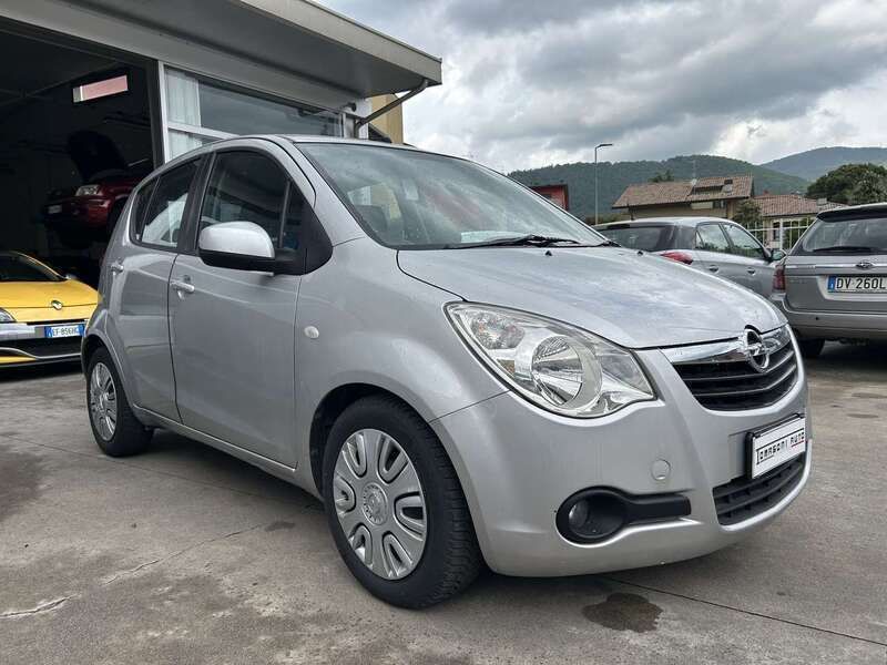 Usata Opel Agila Enjoy 94 CV (69 kW) 2010 Argento metallizzato Utilitaria