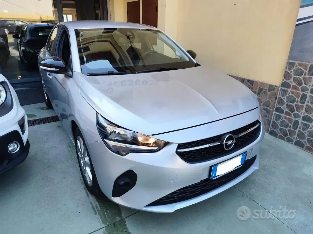 Usata Opel Corsa Edition 102 CV (75 kW) 2022 Grigio Utilitaria