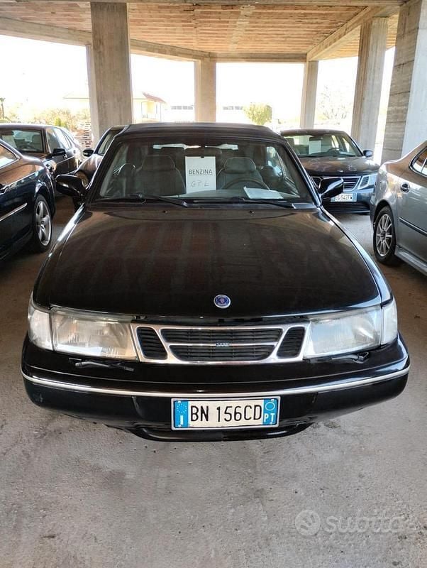 Usata Saab 900 185 CV (136 kW) 1996 Nero Utilitaria