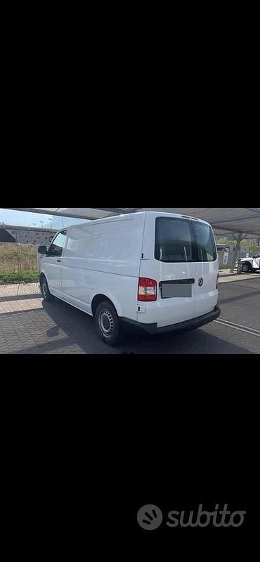 Usata VW T5 102 CV (75 kW) 2011 Bianco Furgone