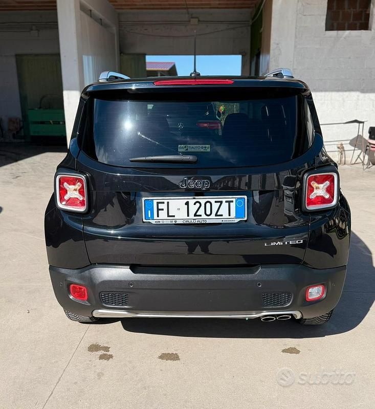 Usata Jeep Renegade Limited 120 CV (88 kW) 2017 Nero SUV