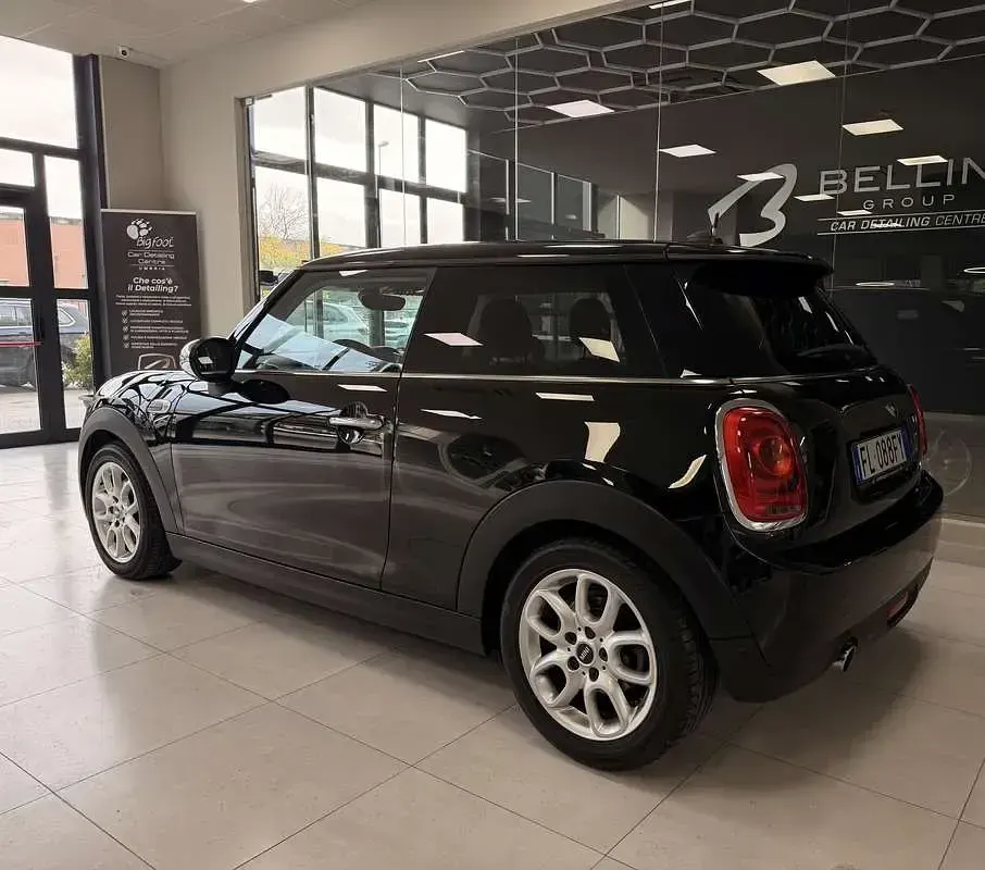 Usata Mini One D Hype 95 CV (69 kW) 2017 Nero Utilitaria