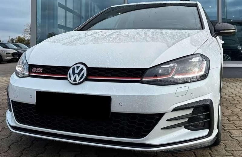 Usata VW Golf VII GTI 245 CV (180 kW) 2019 Oryx bianco Berlina