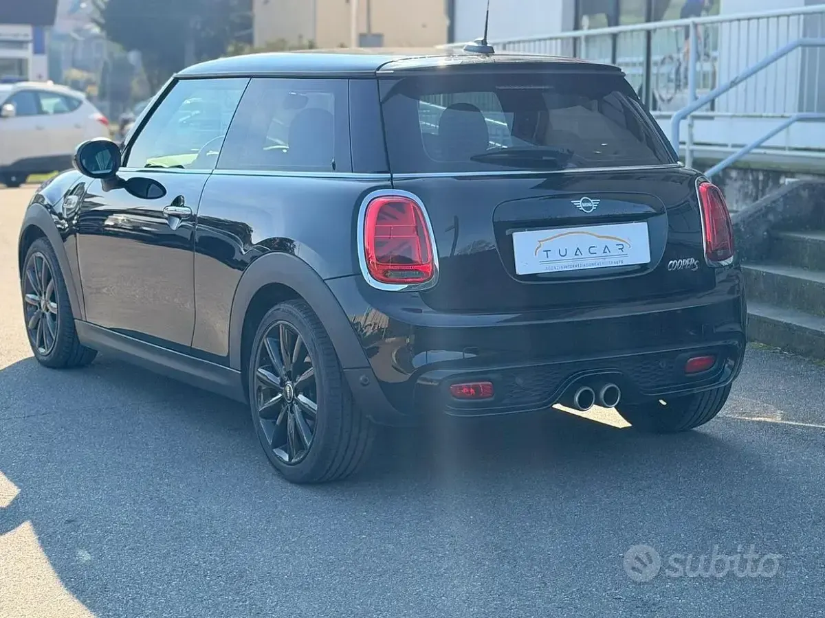 Usata Mini Cooper S 192 CV (141 kW) 2019 Nero Utilitaria