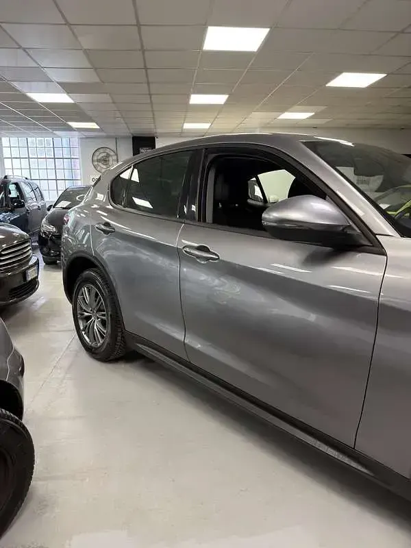 Usata Alfa Romeo Stelvio Executive 179 CV (131 kW) 2019 SUV
