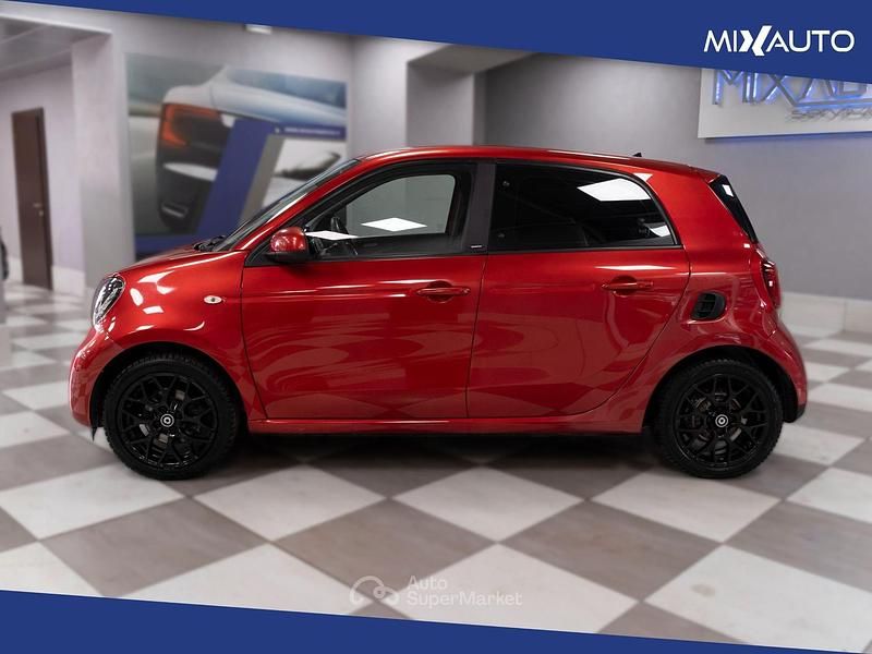 Usata Smart ForFour Passion 71 CV (52 kW) 2017 Rosso Utilitaria